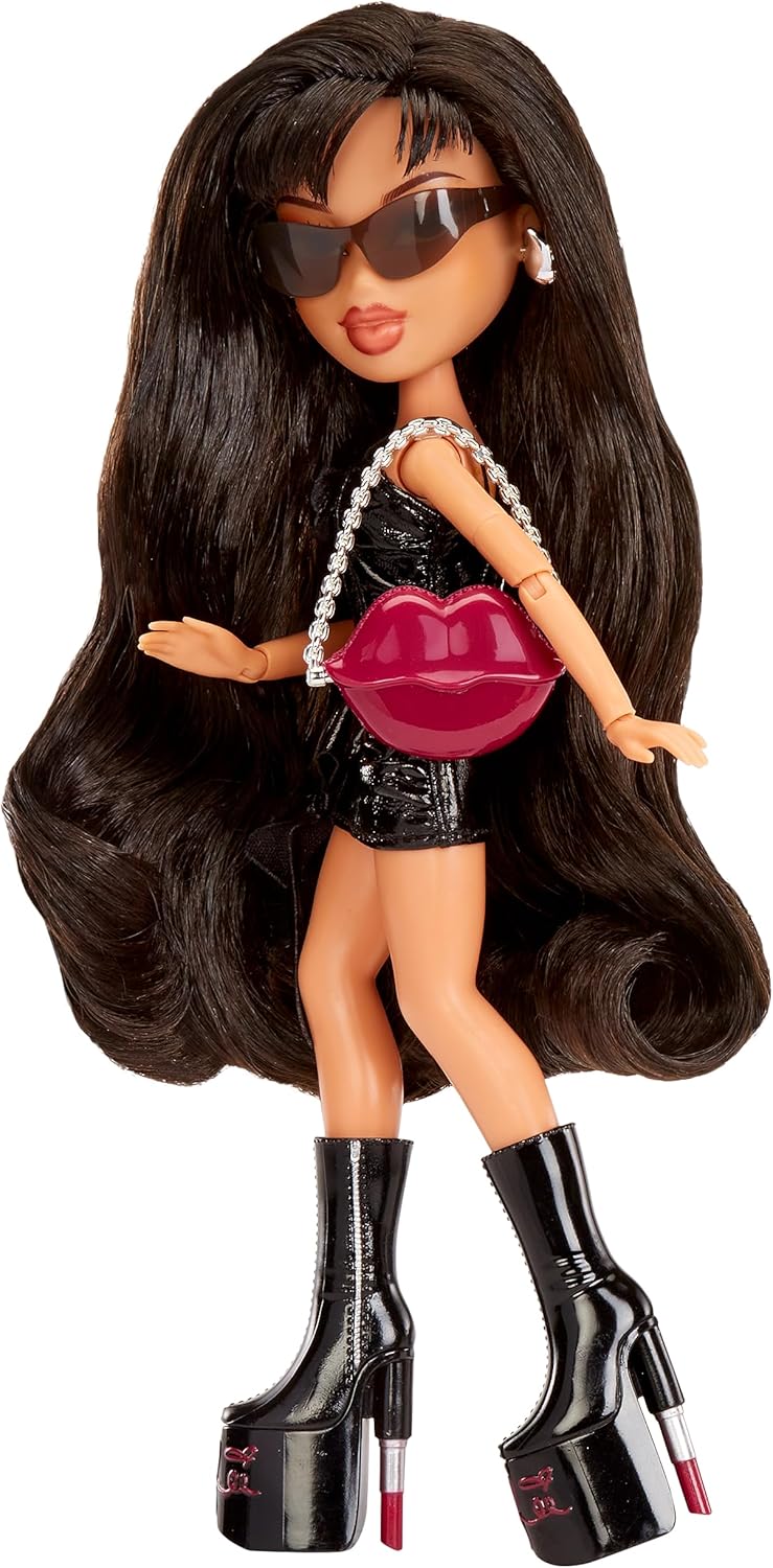 Day Fashion Doll with Accessories and Poster E871772