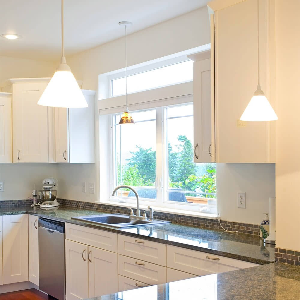 White Shaker Kitchen Base Cabinet L60685