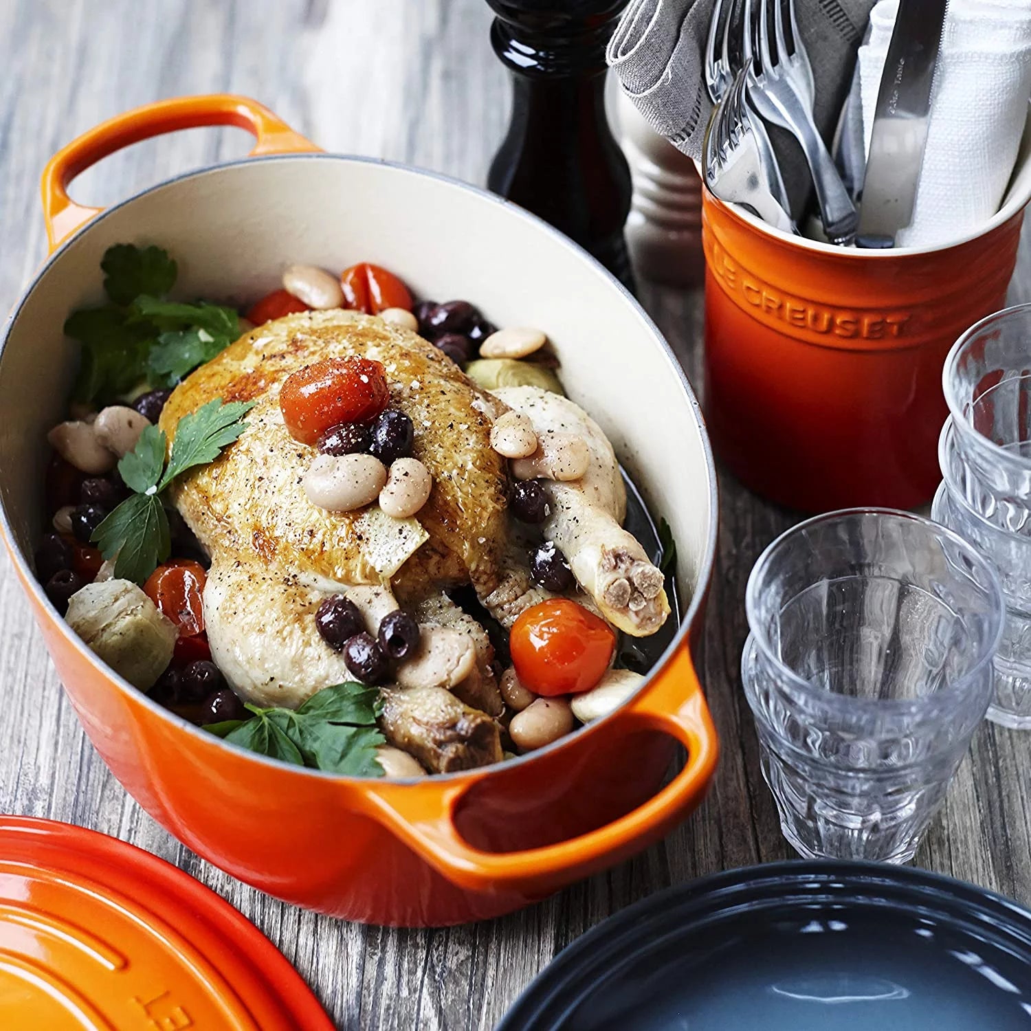 5 qt. Oval Dutch Oven H44366