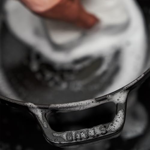 Black Matte Cast Iron Dutch Oven 5.5-qt Q8058
