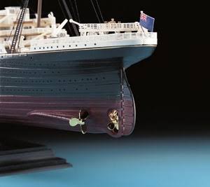 1/400 Scale Plastic Titanic Kit C736191