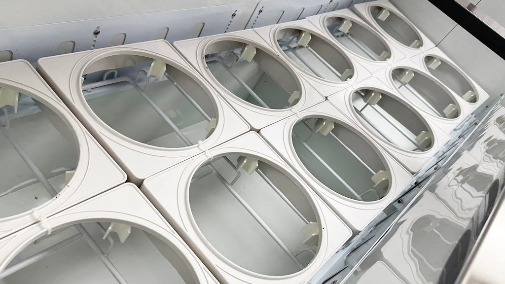 White 12 Tub Ice Cream Display Freezer Z7760