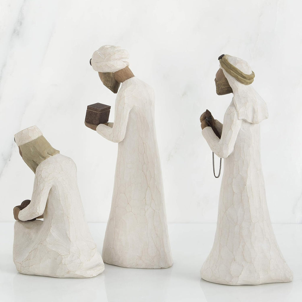 Set of 3 Walking, Bowing, Kneeling Figures G890039