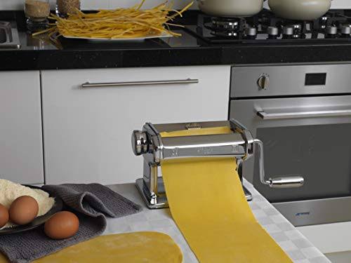 Pasta Roller with Hand Crank O43780