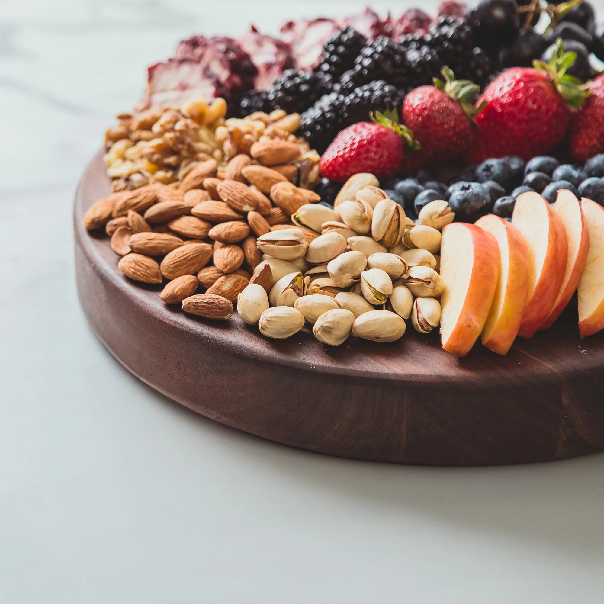 Walnut Wood Round Cutting Board, 18" x 18" x 1.5" T82226