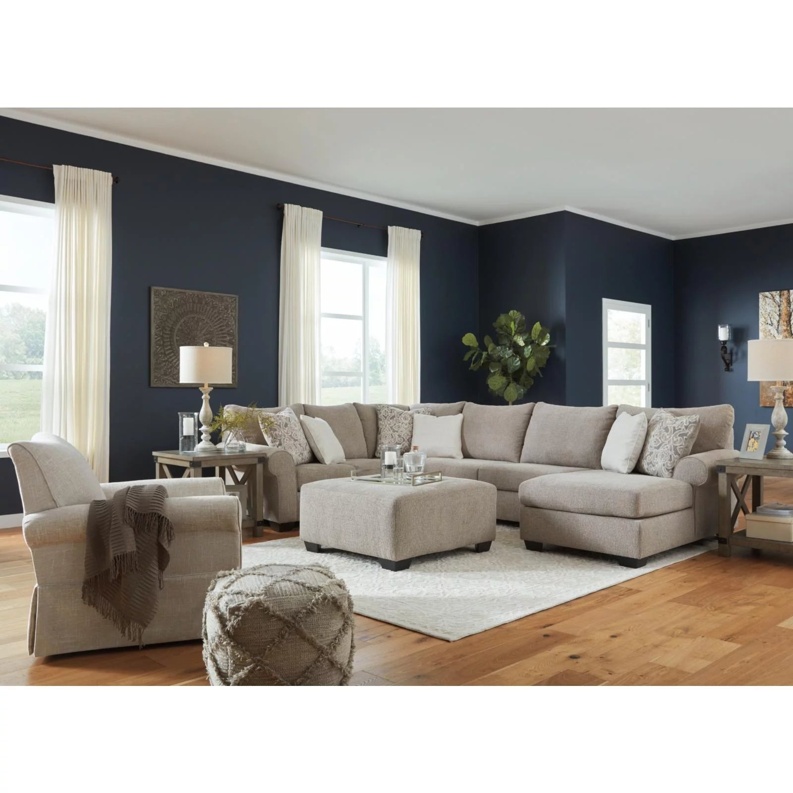 Swivel Glider Accent Chair V570407