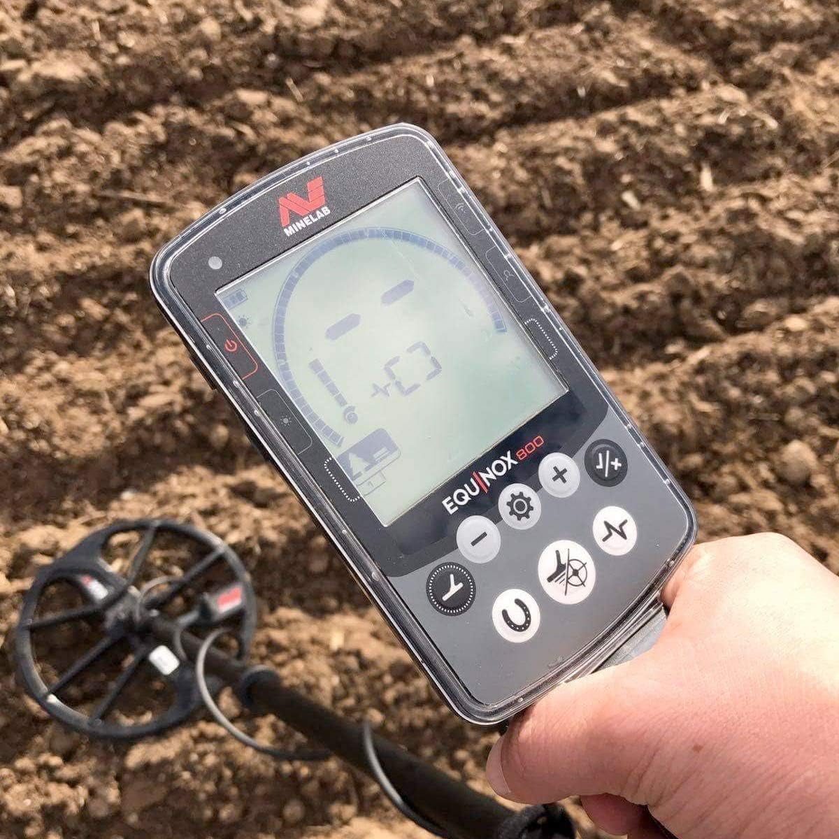 Metal Detector with Carry Bag V551