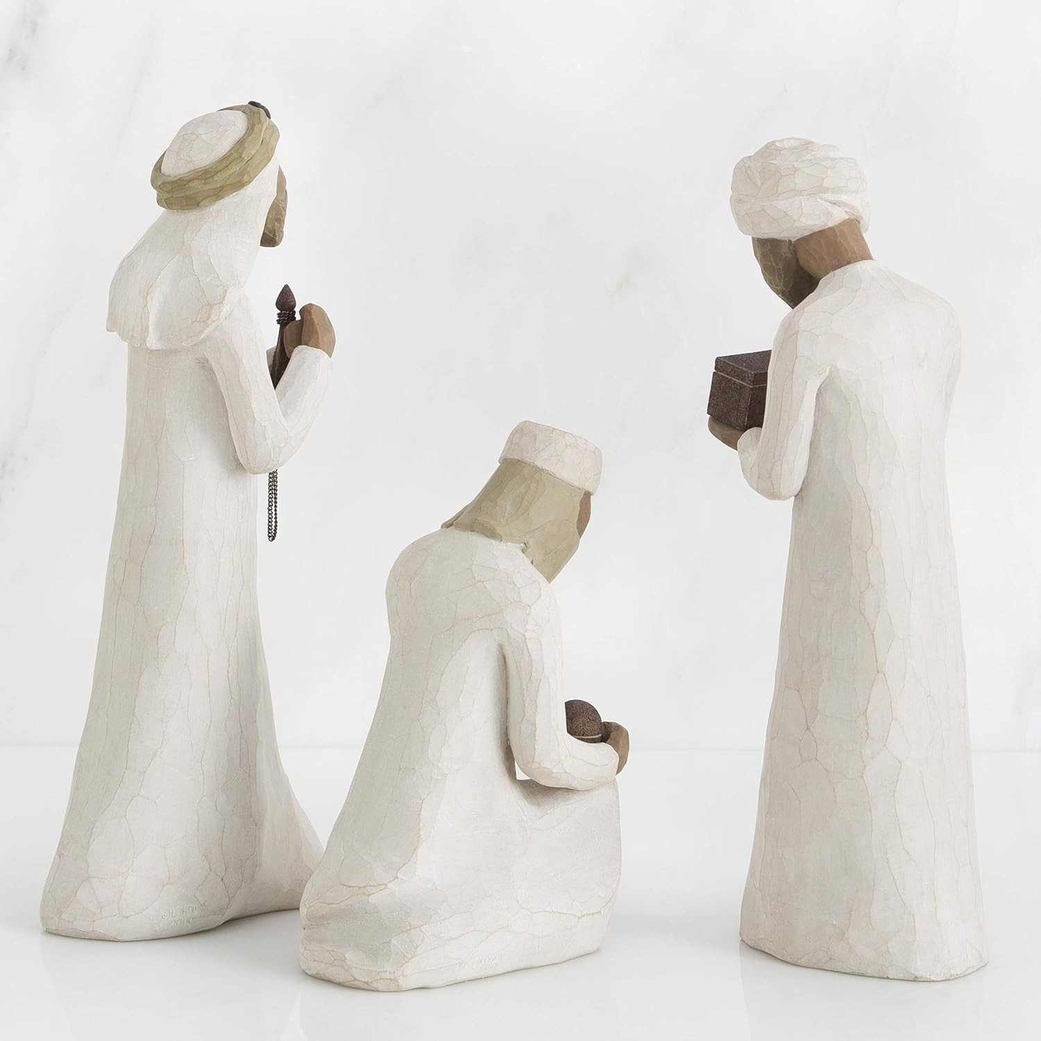 Set of 3 Walking, Bowing, Kneeling Figures G890039