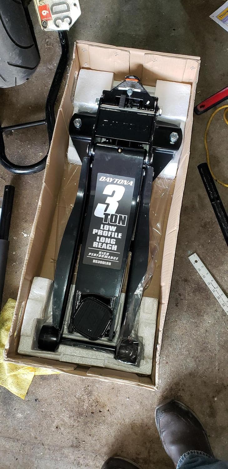 Black Steel Heavy Duty Floor Jack with Rapid Pump O48528