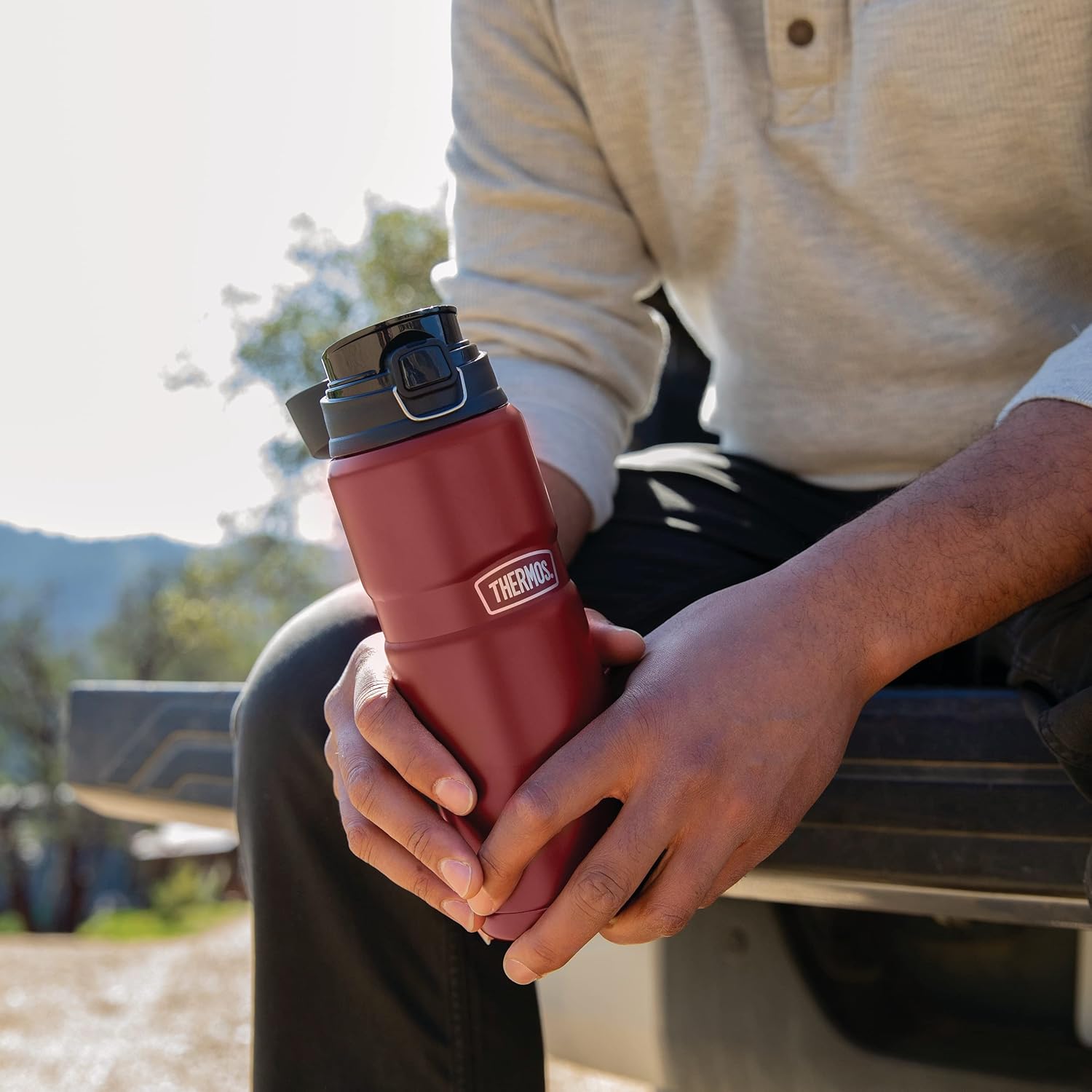 24 Ounce Stainless Steel Vacuum-Insulated Drink Bottle C38320