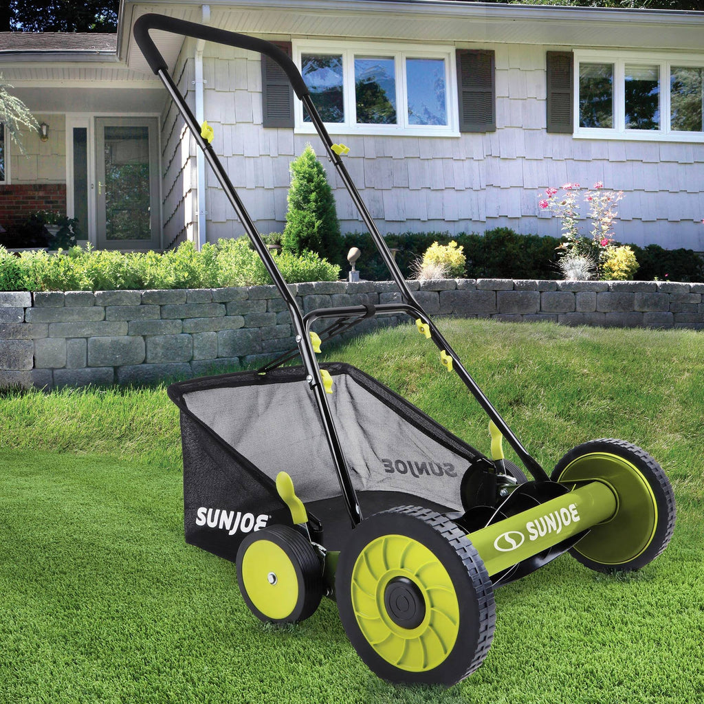 Black Manual Reel Mower with Grass Catcher S60857