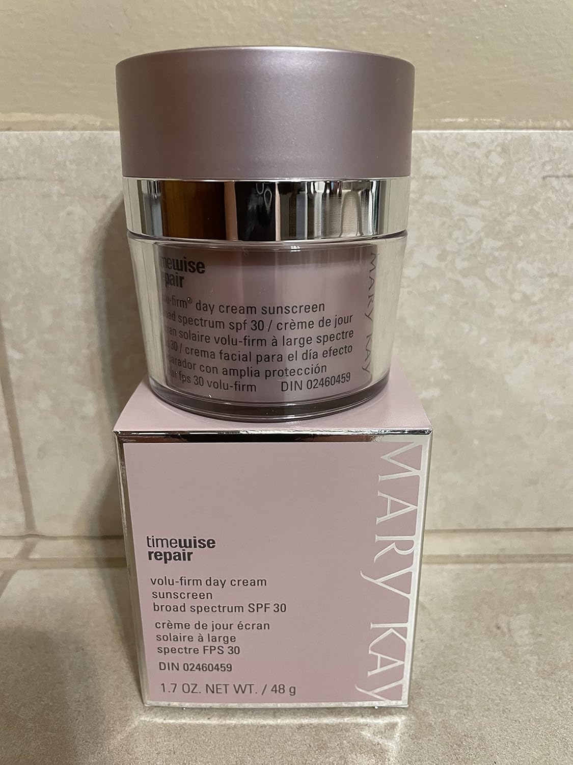 Day Cream Sunscreen SPF 30 1.7 oz. H624