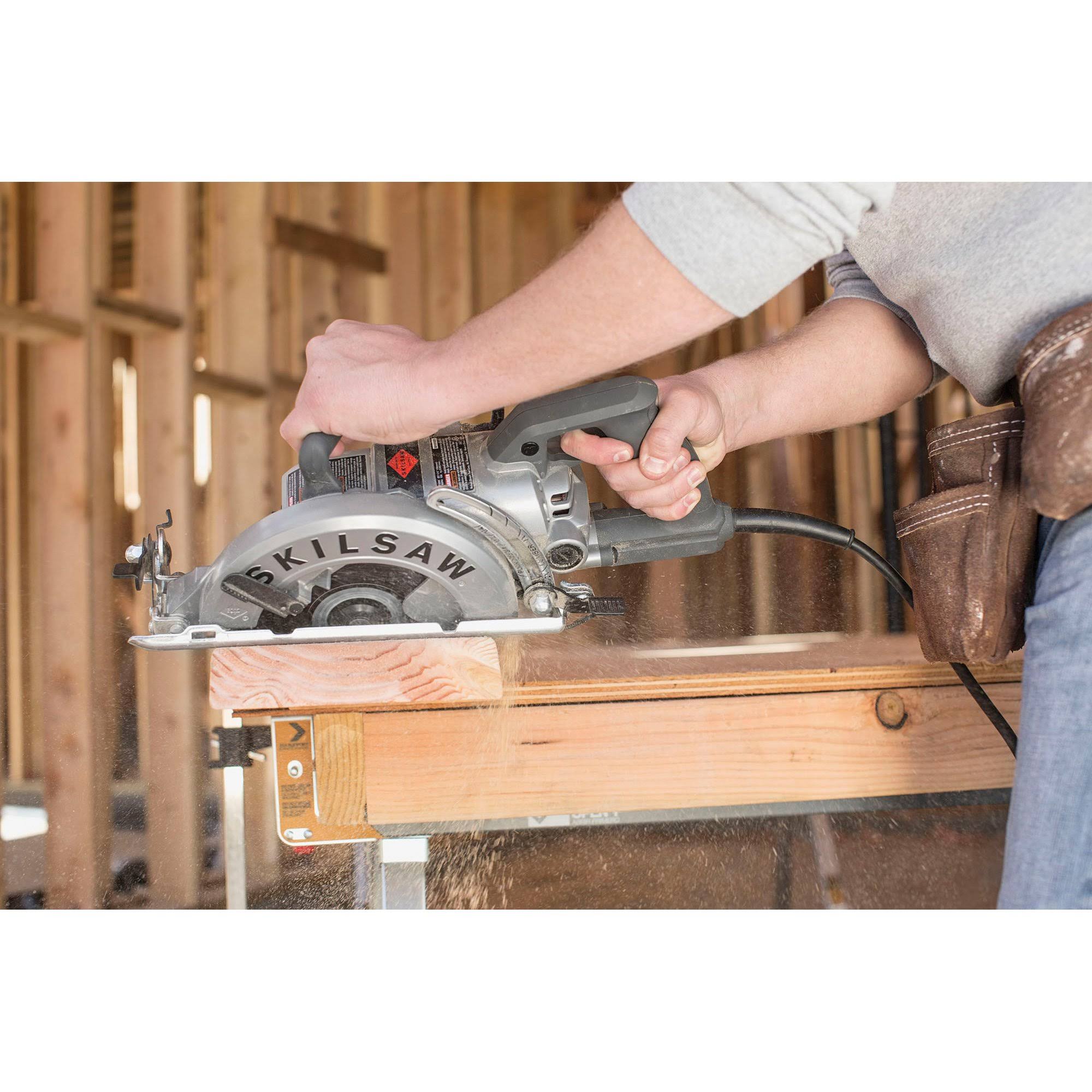 7-1/4x22 Worm Drive Circular Saw P7309
