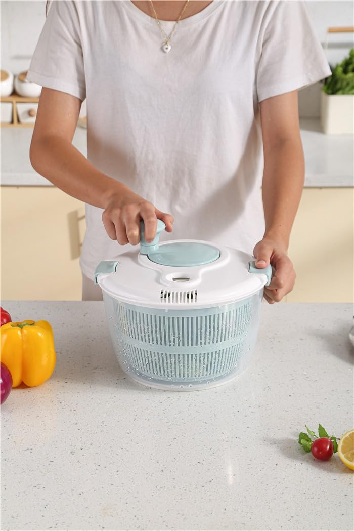 4.8 Qt Large Capacity Salad Spinner with Storage Lid Z390774