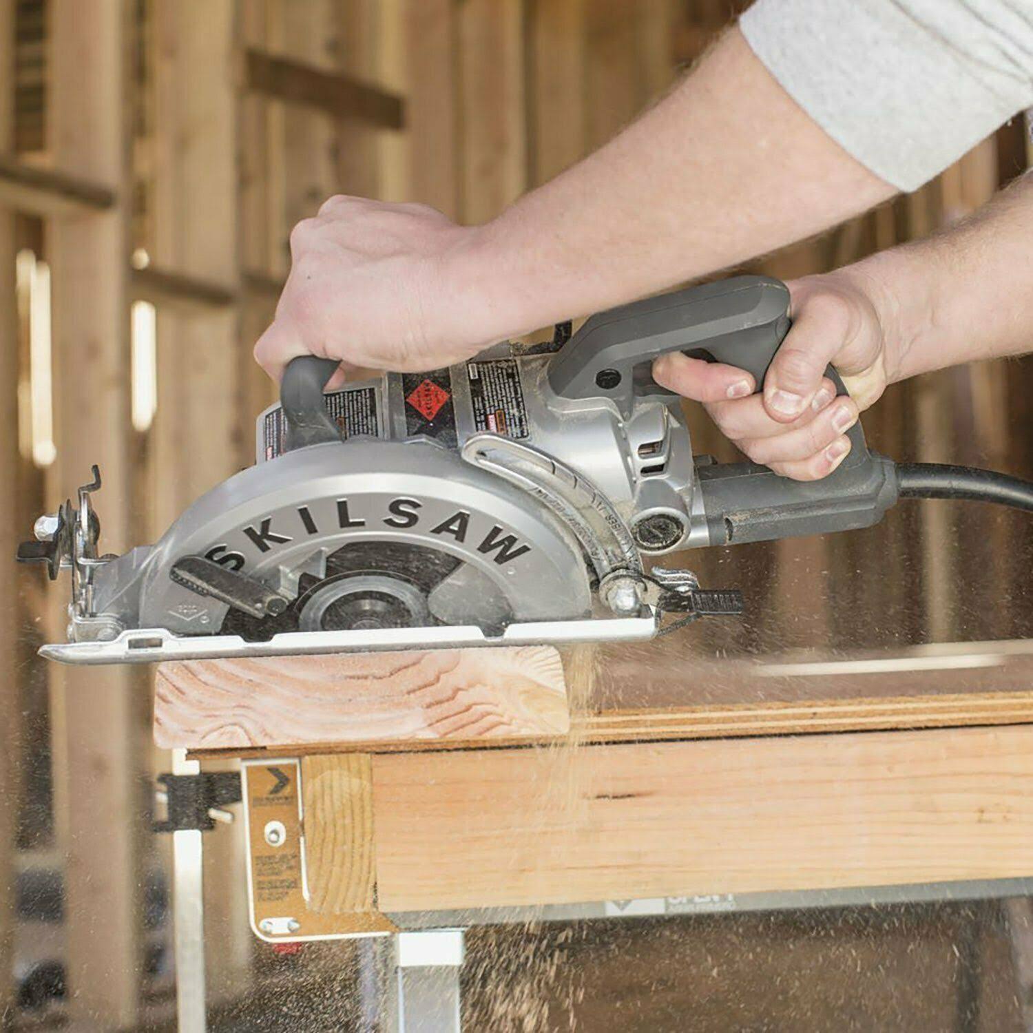 7-1/4x22 Worm Drive Circular Saw P7309