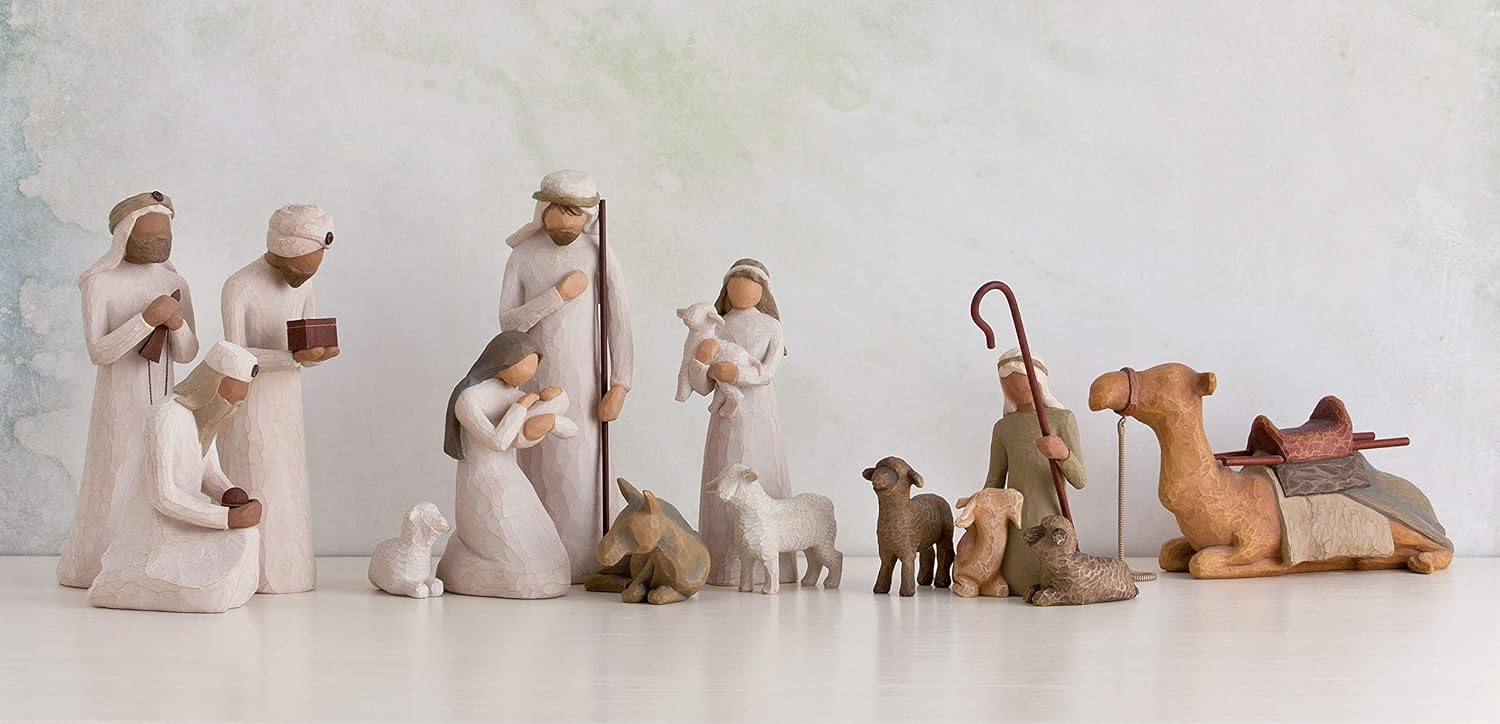 Set of 3 Walking, Bowing, Kneeling Figures G890039