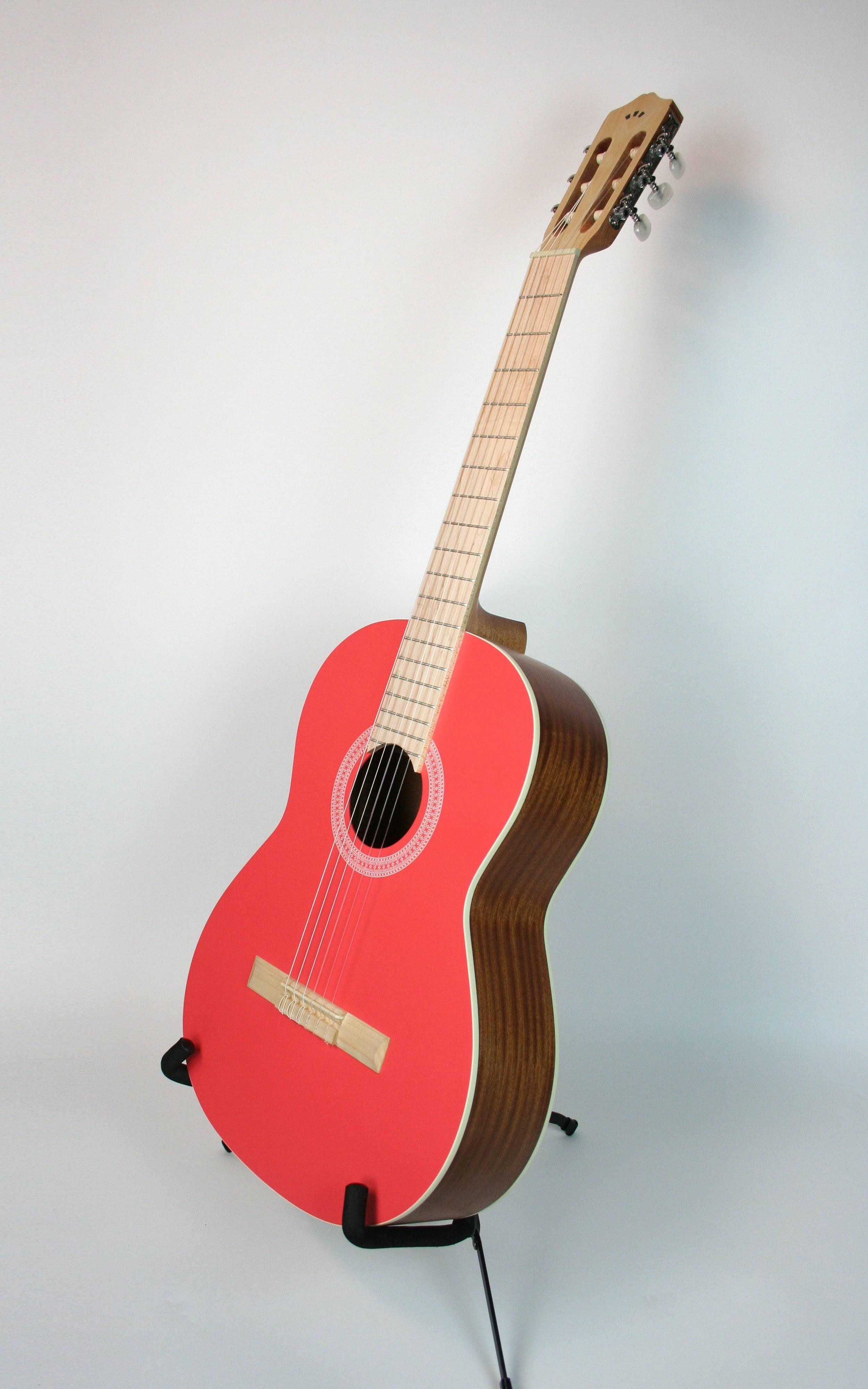 Coral Classical Guitar V3559