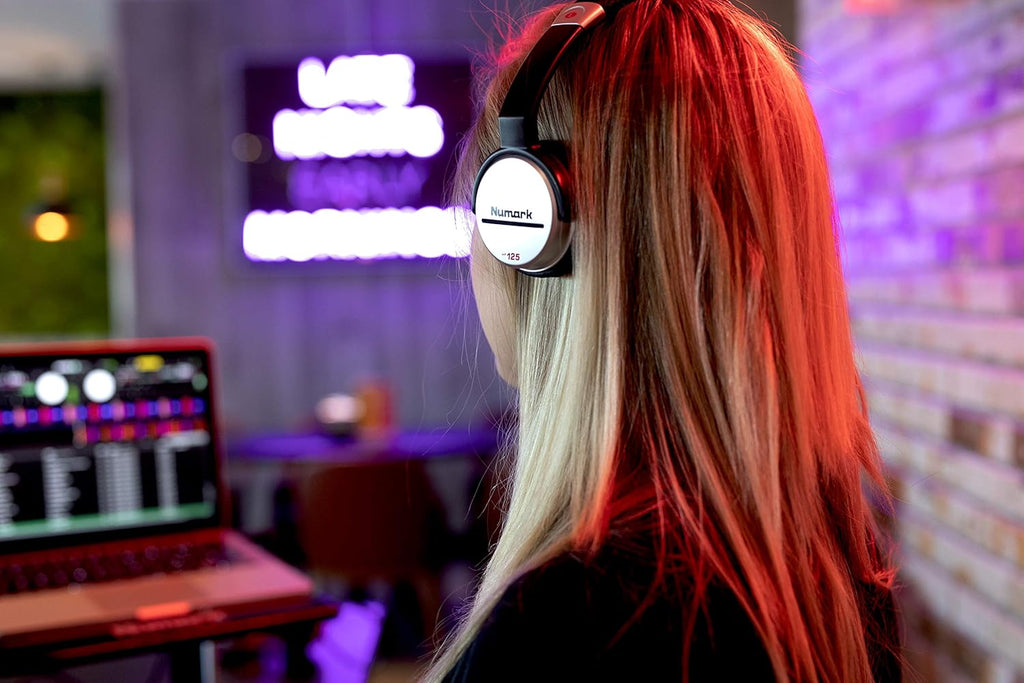 DJ Controller, DJ Headphones, DJ Monitor Speakers with Party Lights Y2050
