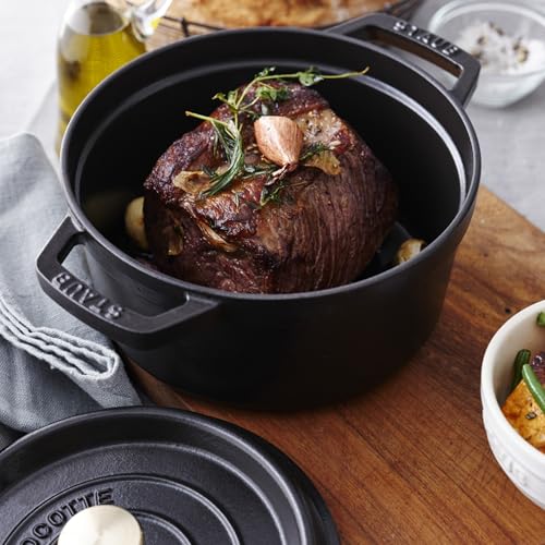 Black Matte Cast Iron Dutch Oven 5.5-qt Q8058