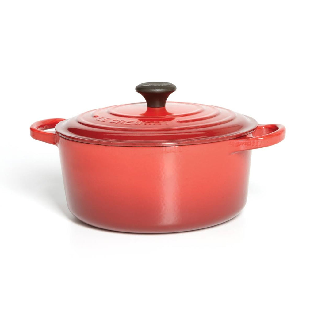 4.5-Quart Cast Iron Round Dutch Oven U974